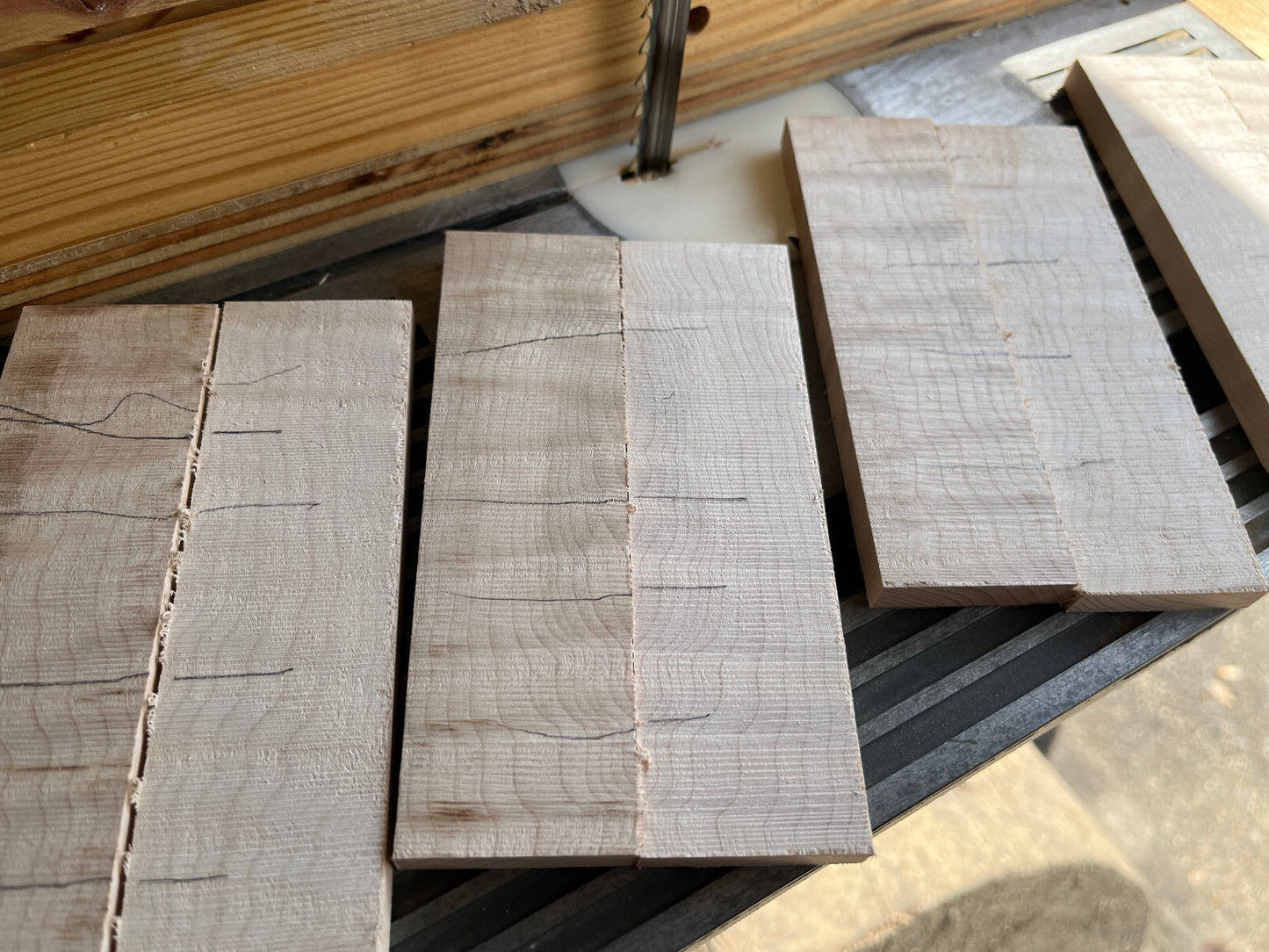 1911 Full-Size Curly Maple Pistol Grips – Black Sand-Off Finish, CNC-Cut & Hand-Finished