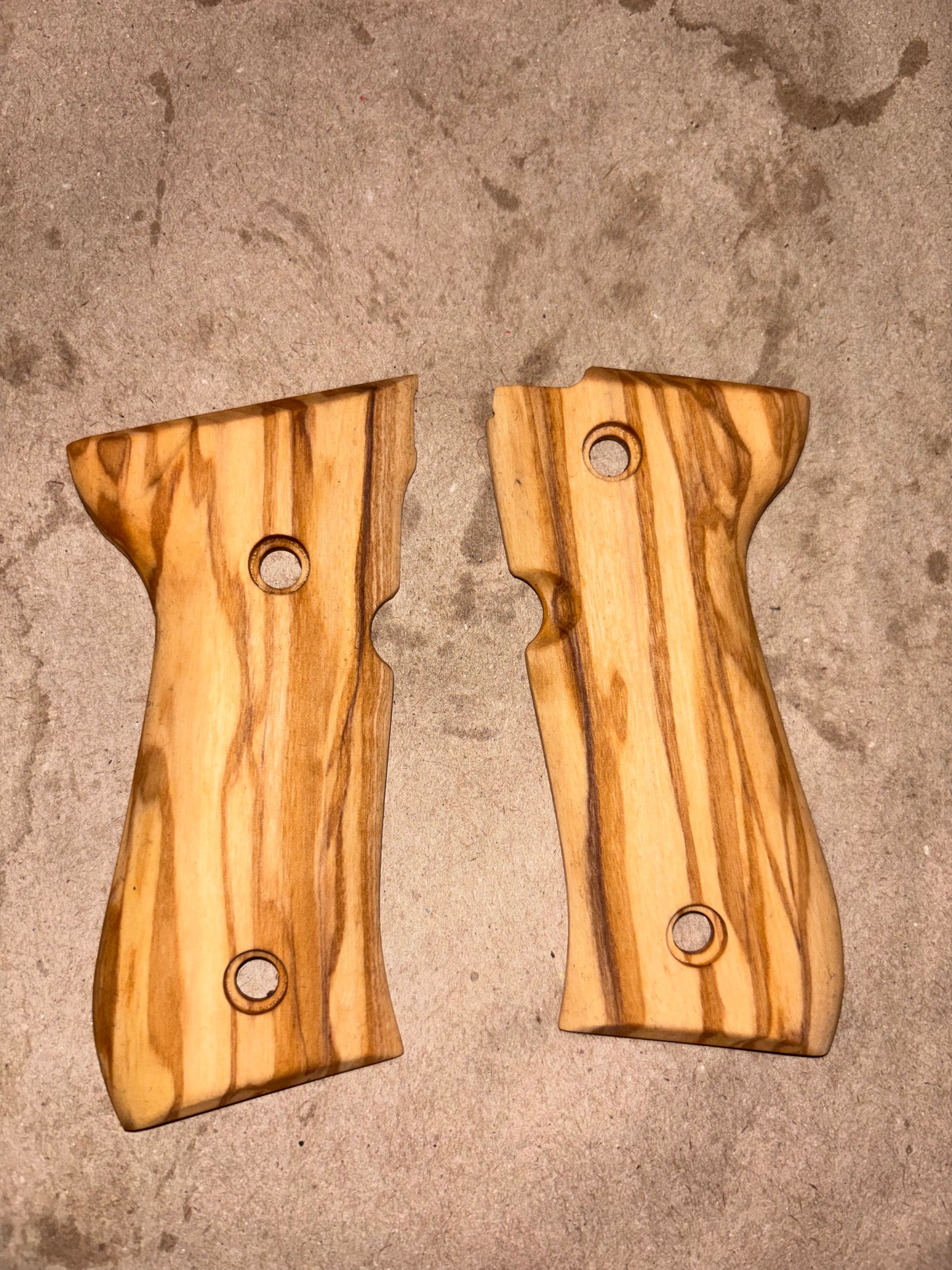 Beretta 92/96 Full-Size Grips — Olive Wood, Oiled Finish