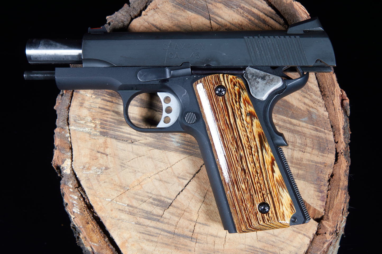 1911 Grips – Lacquered Wenge #4