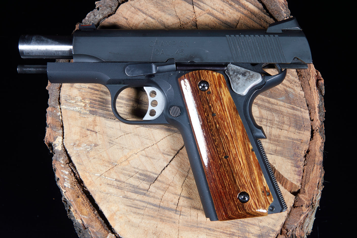 1911 Grips – Lacquered Wenge #3