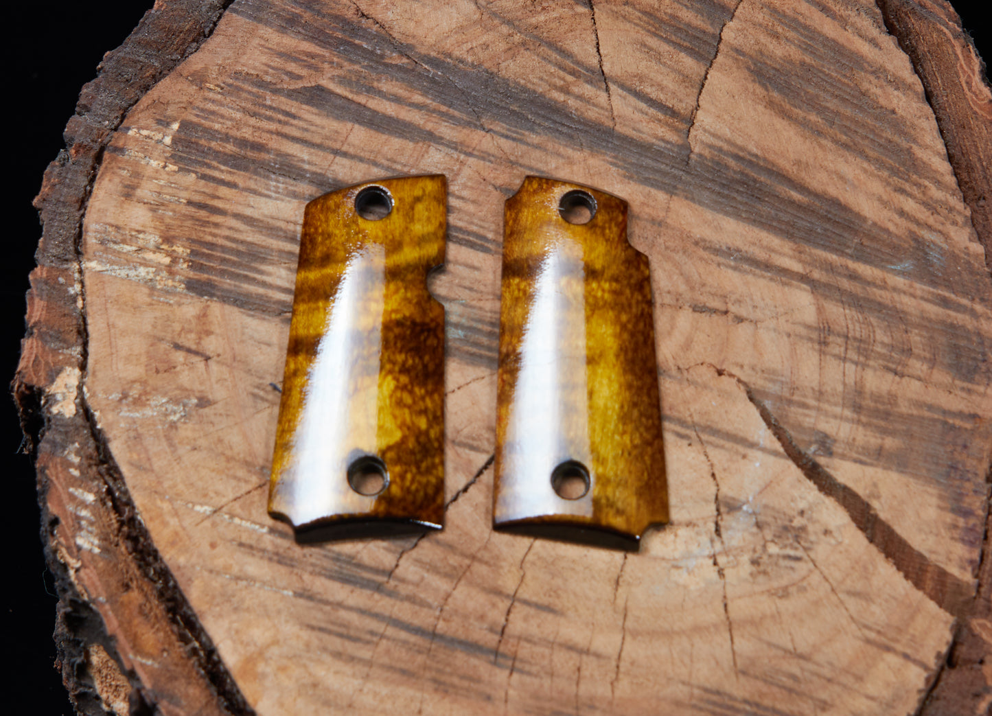 Kimber 380 Micro Grips – Curly Maple with Black Sand‑Off Finish