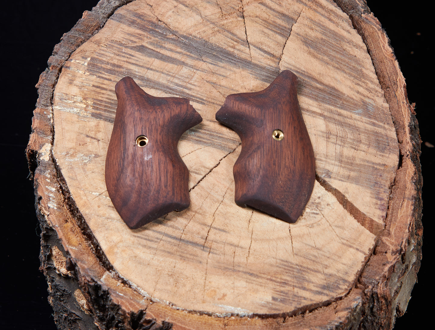 Open Back Style Grips for Smith & Wesson J-Frame – Walnut with Oil Finish
