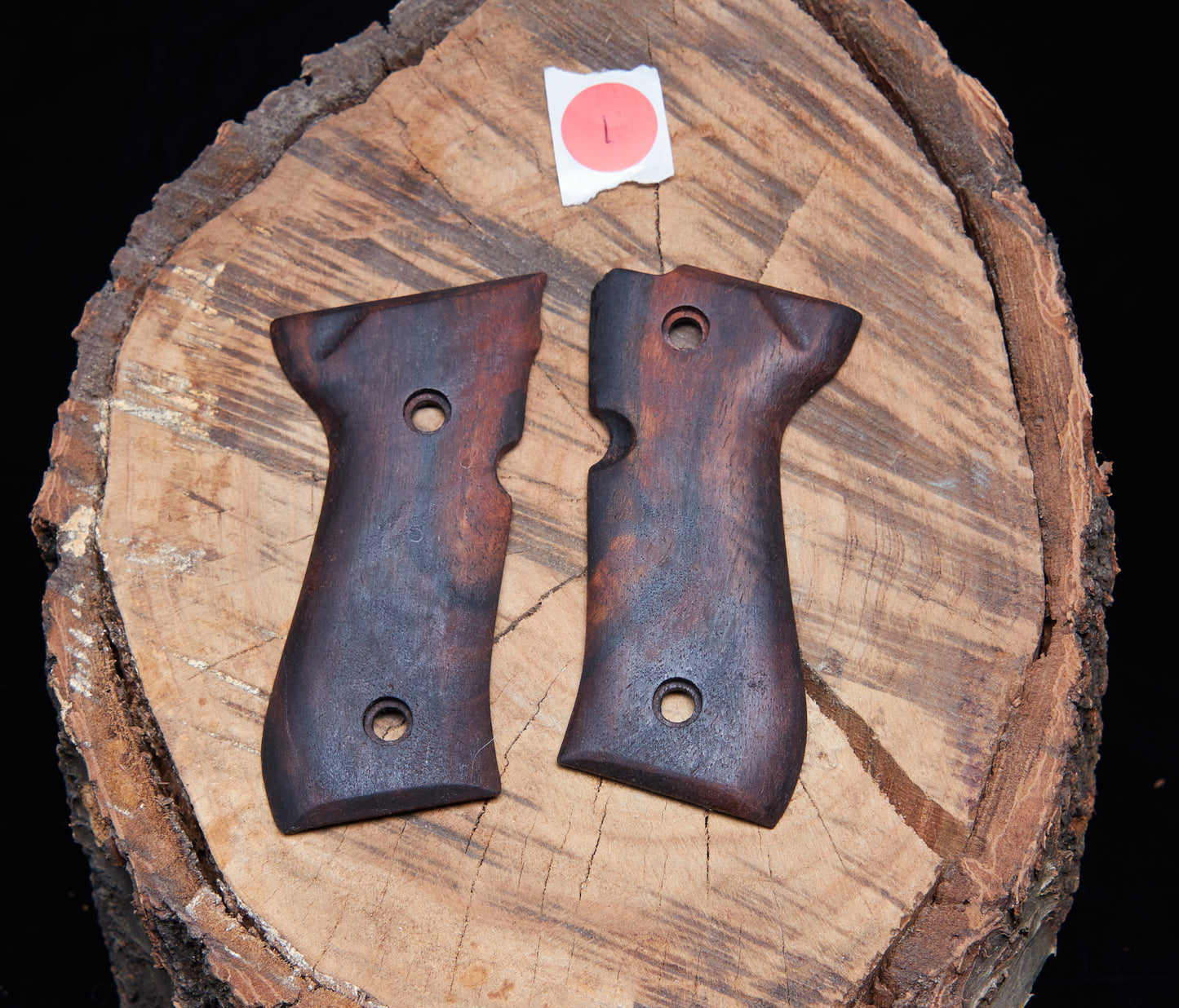 Beretta 92/96 Walnut Wood Grips – Hand-Rubbed Oil Finish