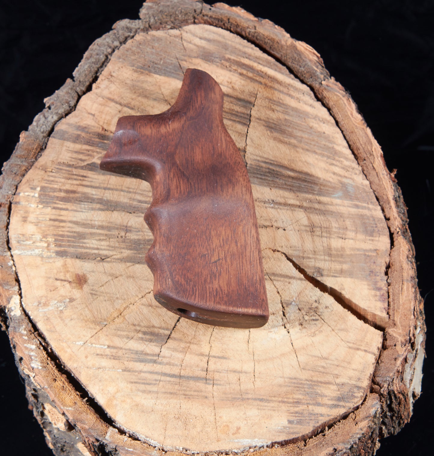 Smith & Wesson X-Frame 460 & 500 Magnum Grips –Walnut With Tung Oilf Finish
