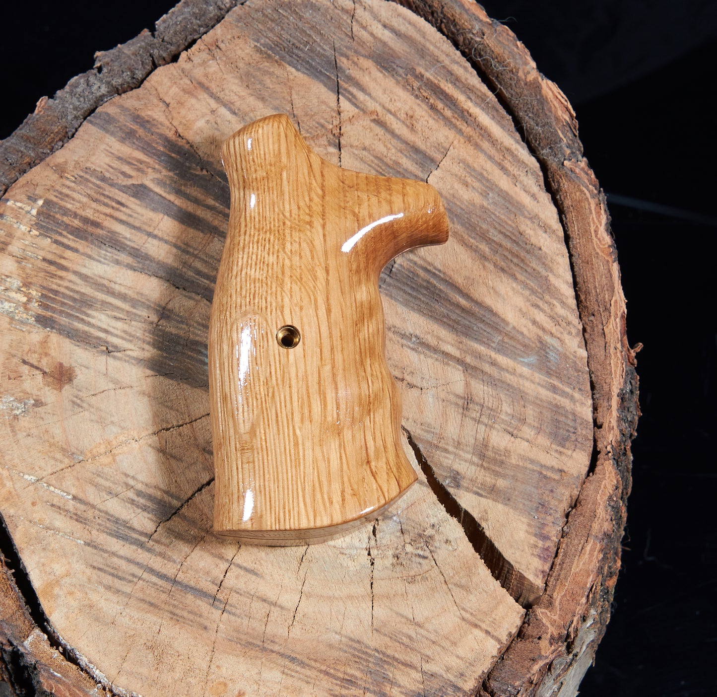 Smith & Wesson N-Frame Round Butt Grips – Quarter-Sawn Oak, Lacquer Finish