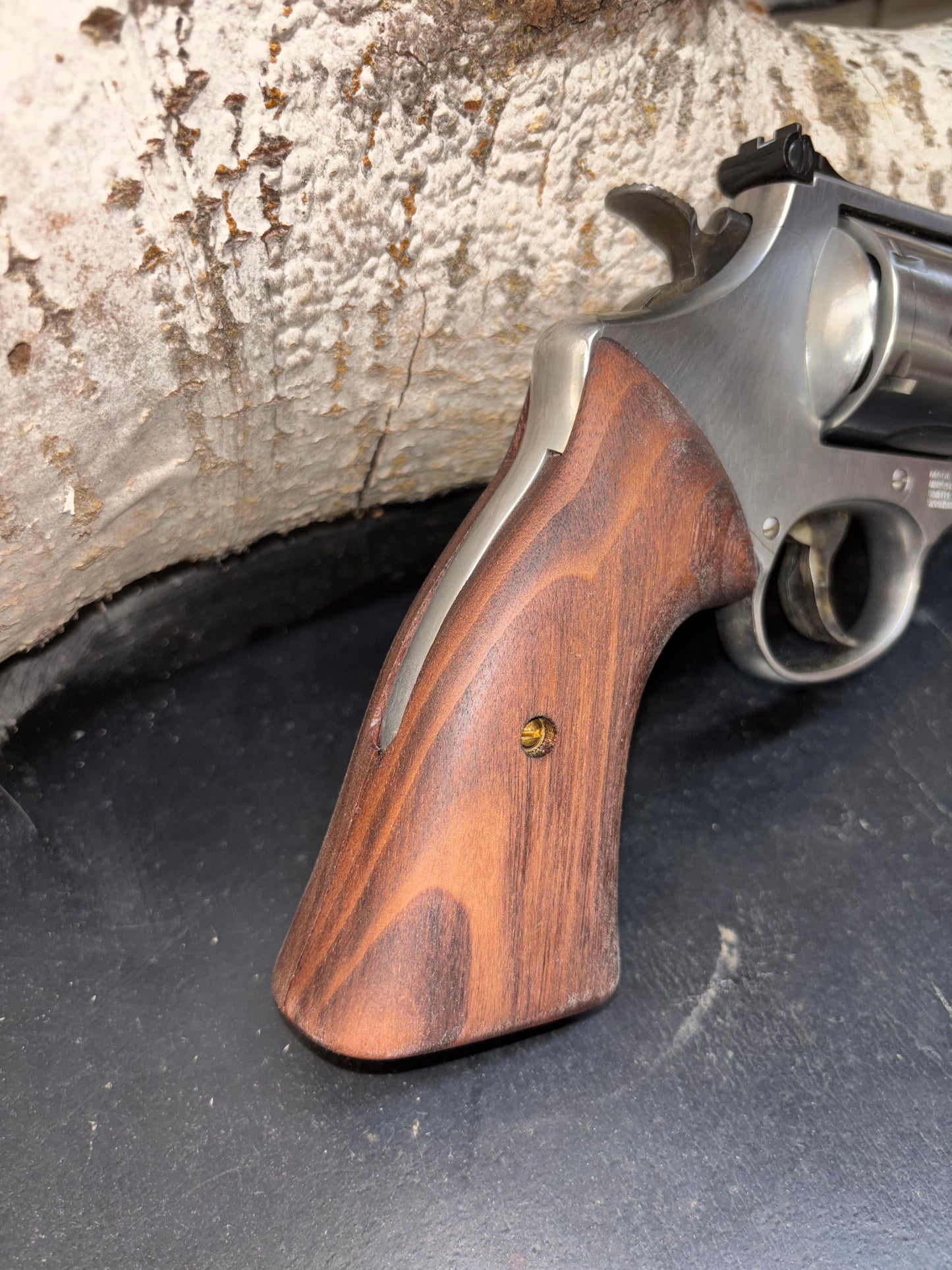 Made to order Smith & Wesson N-Frame Grips – Round Butt Fit, Square-Butt Feel — Walnut (Oiled)