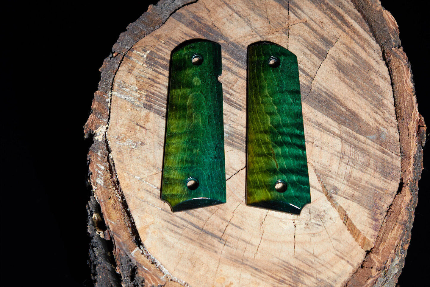 1911 grips Book-matched Curly Maple, Black, Green, Yellow