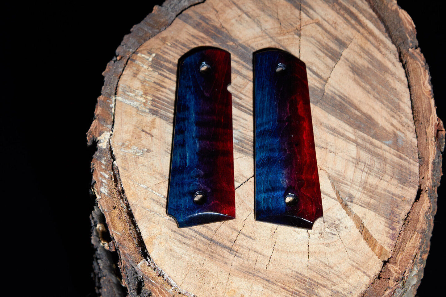 1911 grips Book-matched Curly Maple, Black sand off with Red, Blue