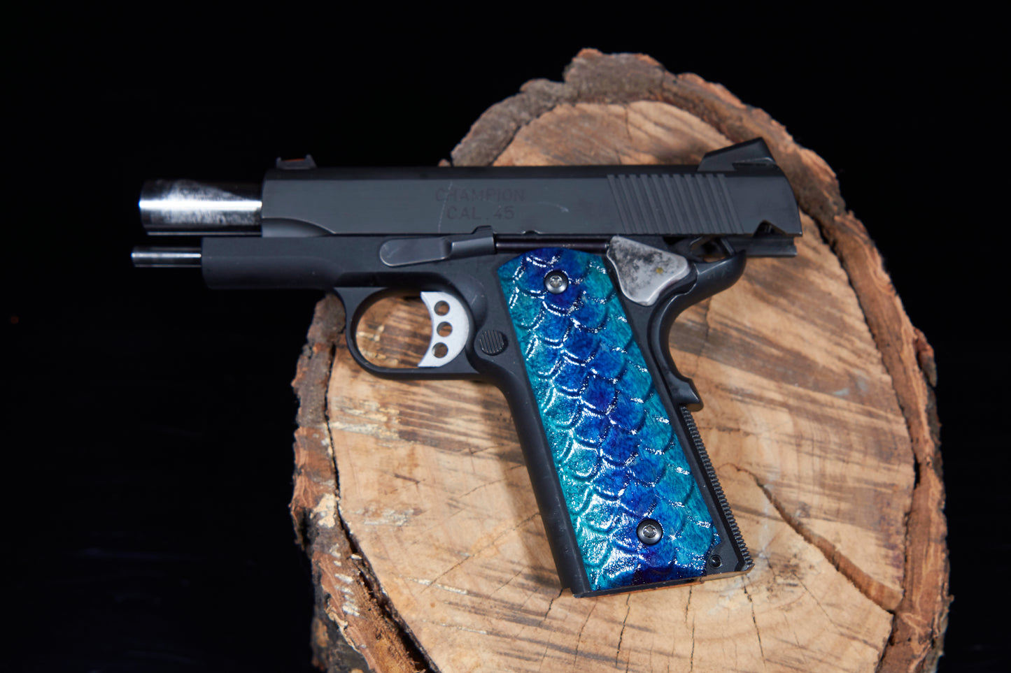 1911 grips Textured Like Scales Various Colors