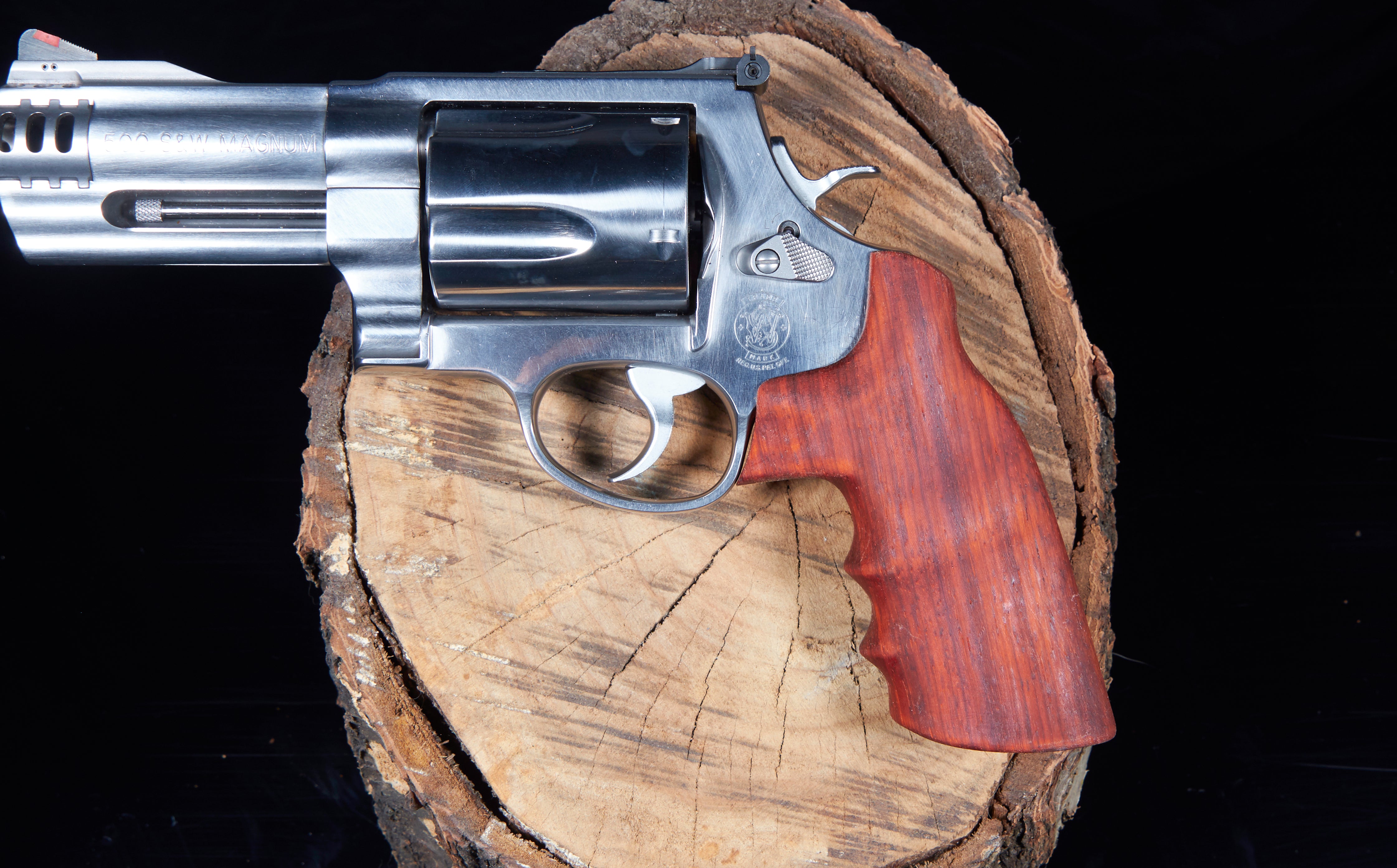 Smith & Wesson 500 Magnum Grips. X Frame Grips . Padauk – Wood St. Grips