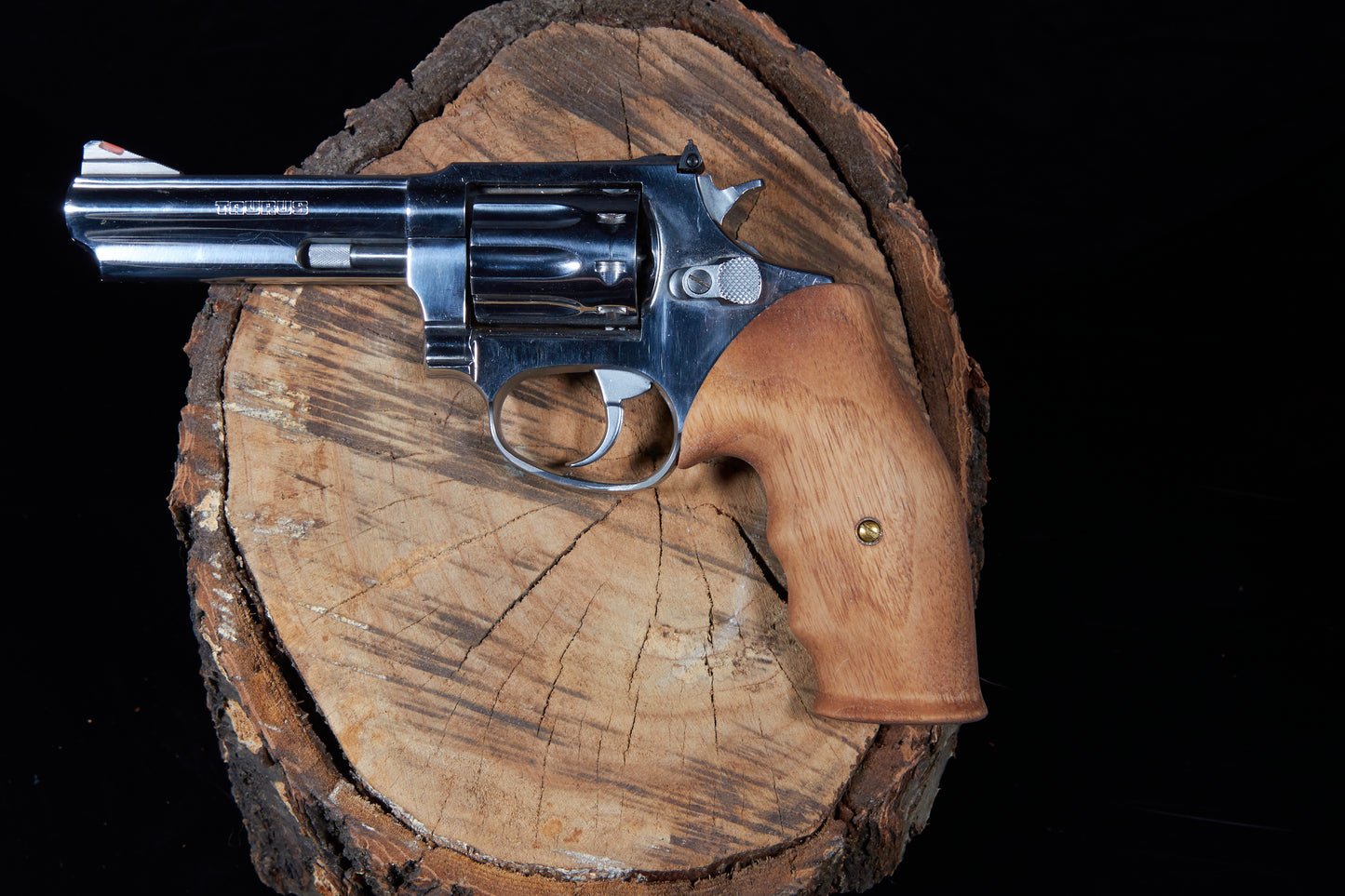 Taurus Small Frame Revolver Grips, Walnut with a Oil Finish