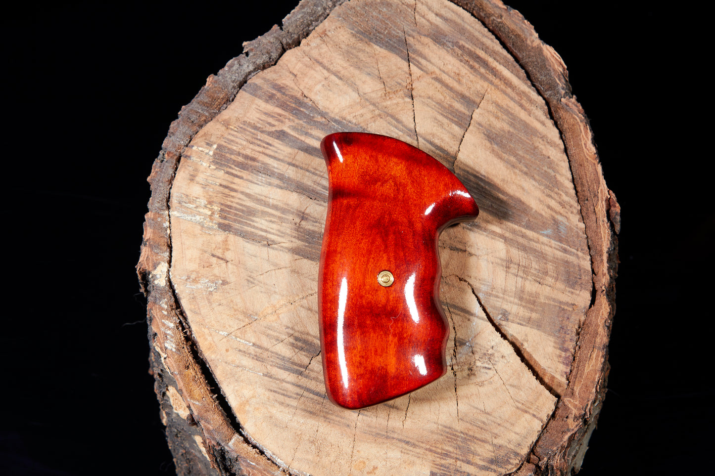 TaurusTaurus Medium/Large Frame Revolver Grips, Curly Maple with Lacquer Finish