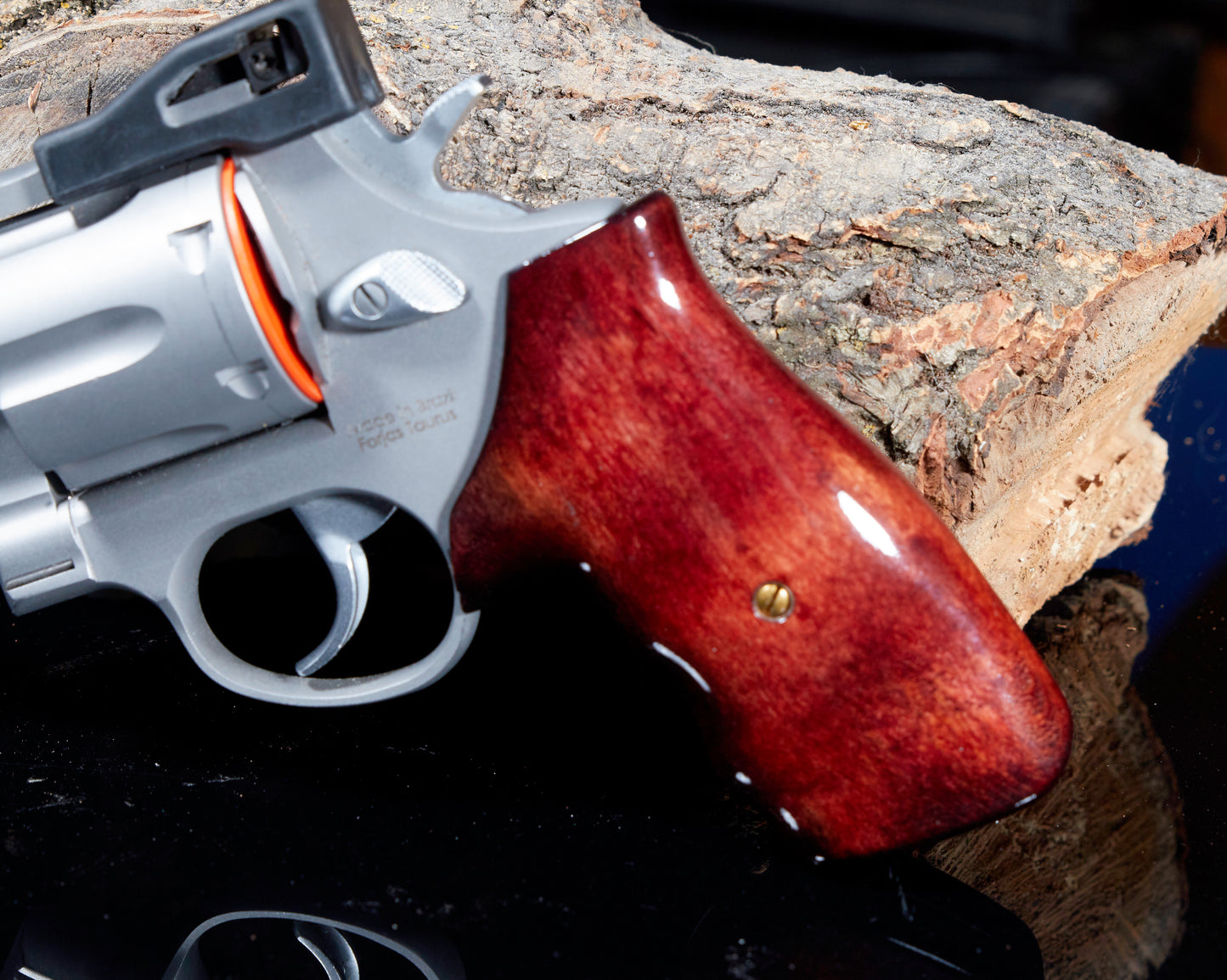 Taurus Medium/Large Frame Revolver Grips, Color Dyed Maple with Lacquer Finish