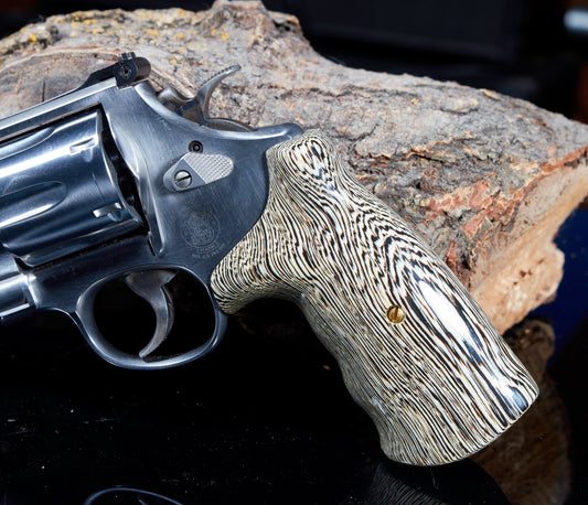 Smith & Wesson N-Frame Round Butt Grips. Wenge Wood with a Lacquer Finish