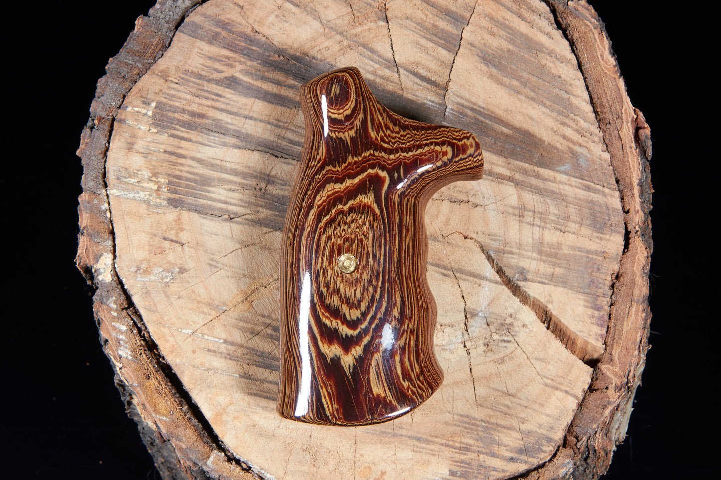 Smith & Wesson N-Frame Round Butt Grips. Wenge Wood with a Lacquer Finish