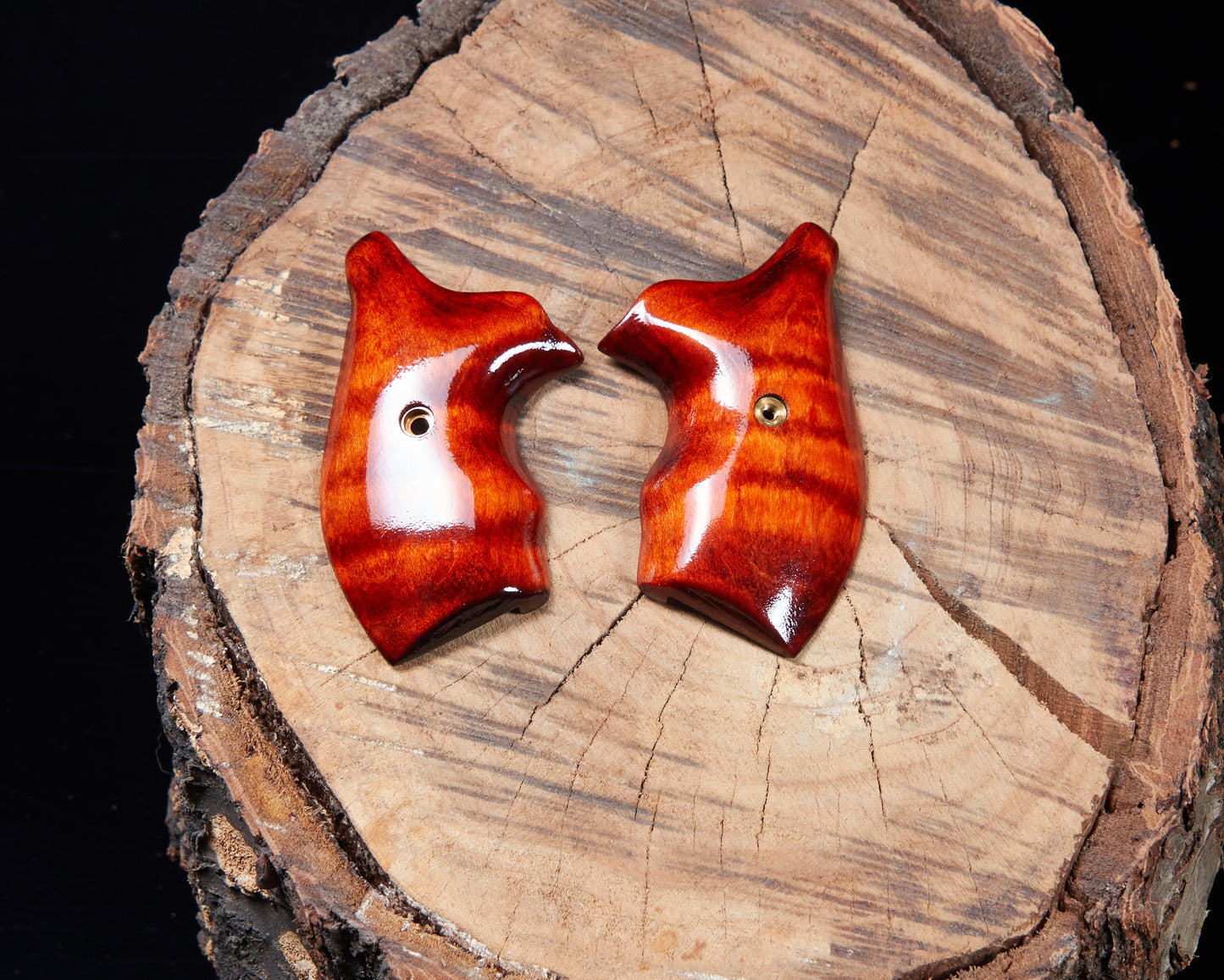 Open Back Style Grips for Smith & Wesson J-Frame – Curly Maple with Black Sand-Off and Lacquer Finish