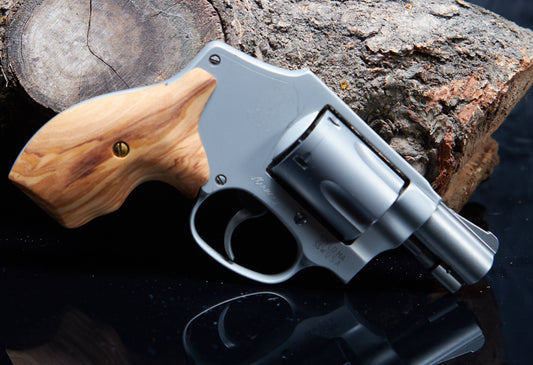 Open Back Style Grips for Smith & Wesson J-Frame – Olive Wood with Oil Finish