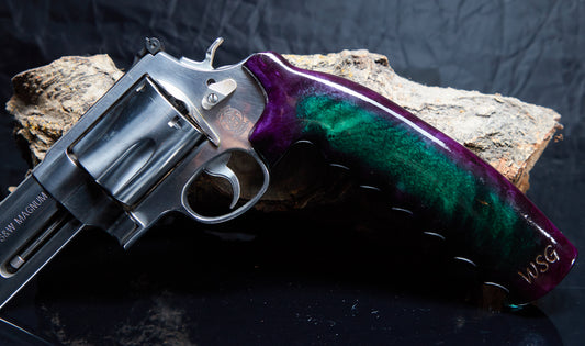 Smith & Wesson 500 Magnum Grips. X Frame. New Double Handed