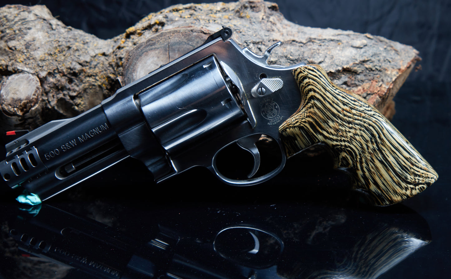 Wenge Grips for Smith & Wesson X-Frame (.460 & .500 Magnum)