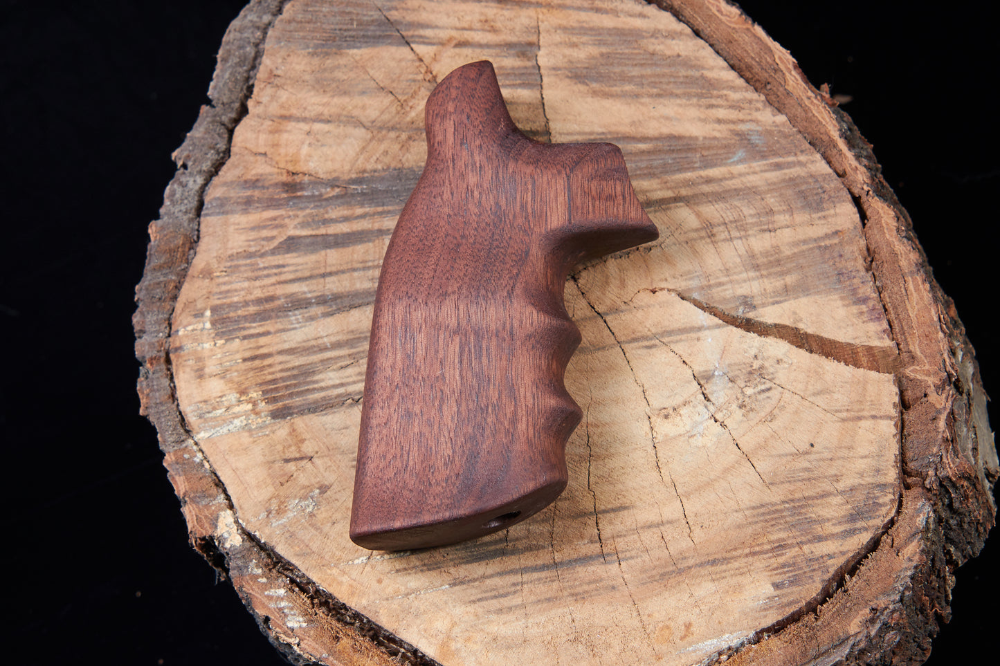 Walnut Grips for Smith & Wesson X-Frame (.460 &amp; .500 Magnum)