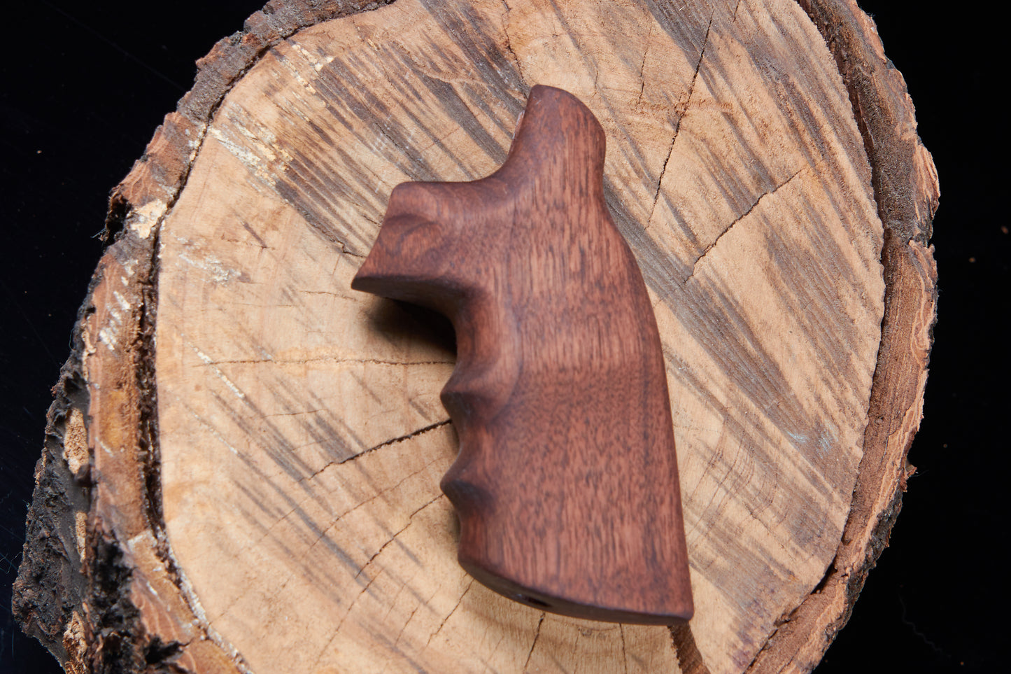 Walnut Grips for Smith & Wesson X-Frame (.460 &amp; .500 Magnum)
