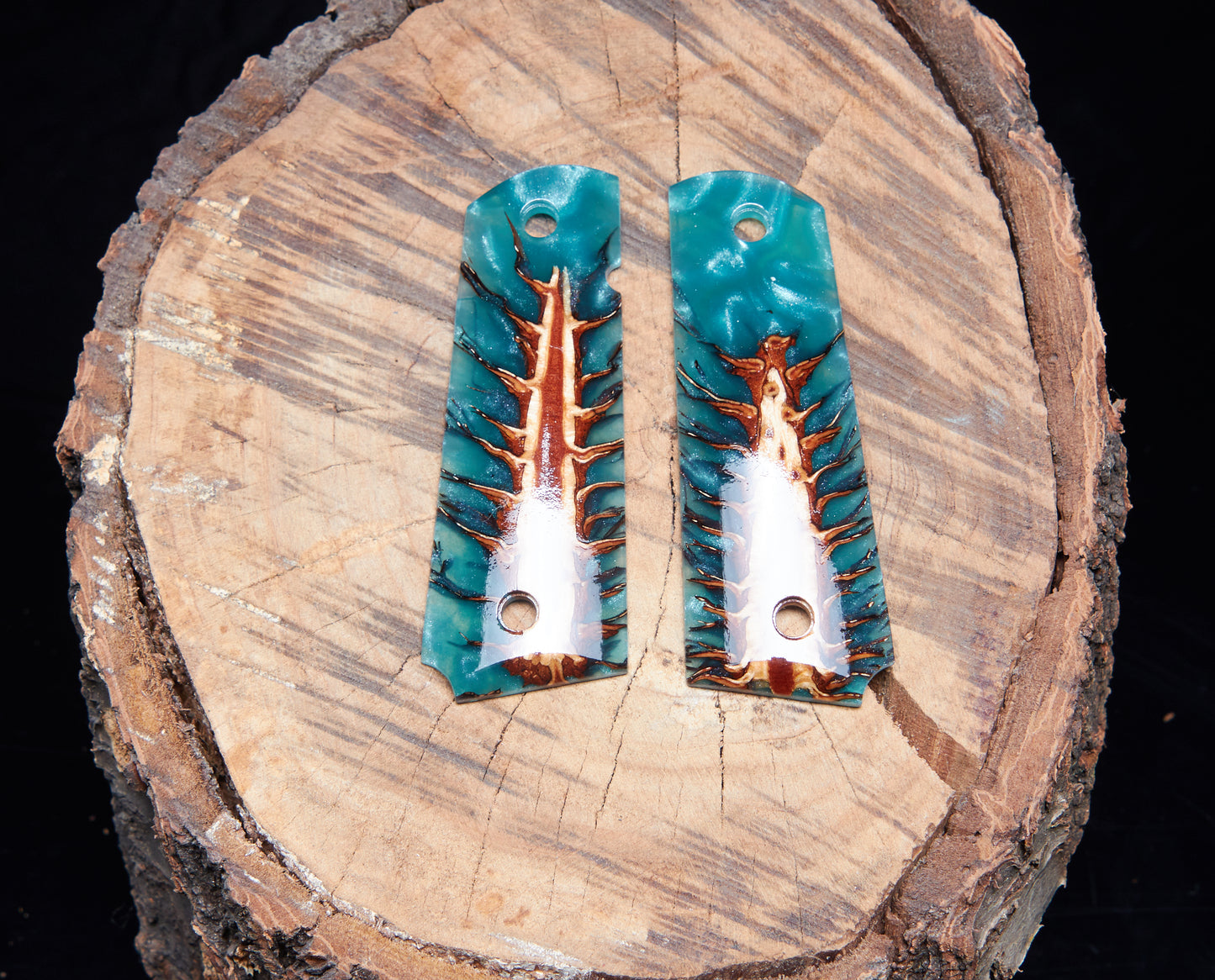 1911 Full-Size Grips – Epoxy Resin With Cast Pinecone Unique Natural Detail | Durable Resin | Precision Fit