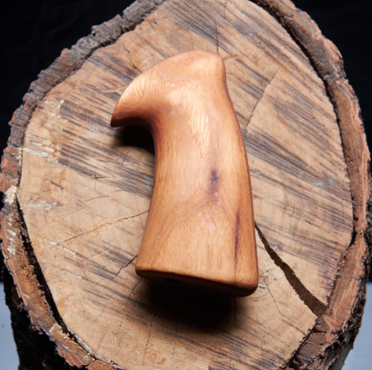 Custom Walnut Pistol Grip for Smith & Wesson X-Frame (460 & 500 Magnum) Rich Walnut | Hand-Rubbed Oil Finish | Precision Fit