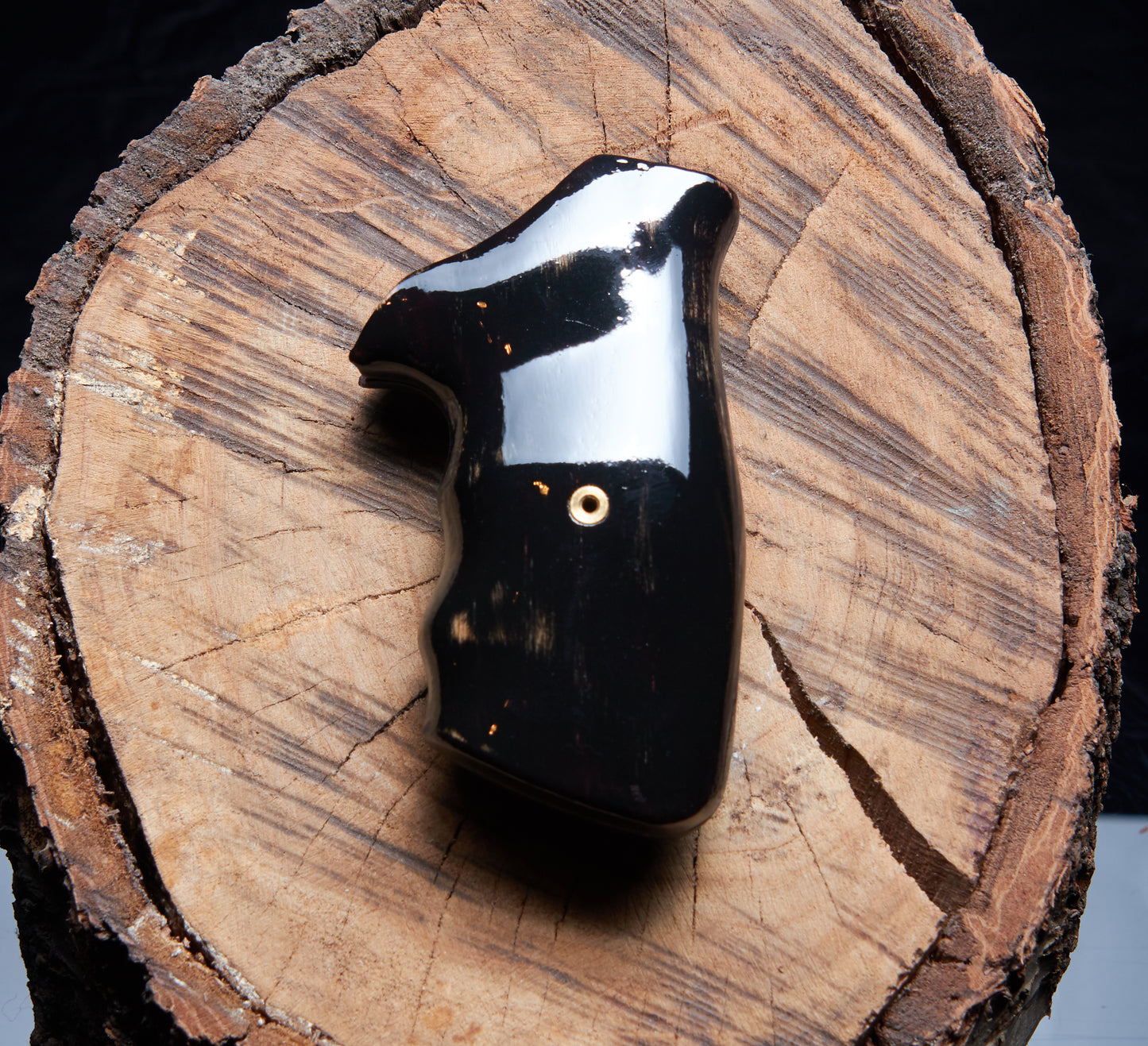 Custom Medium‑Frame Taurus Revolver Grips – Oak, Voodoo Finish (Square Butt)