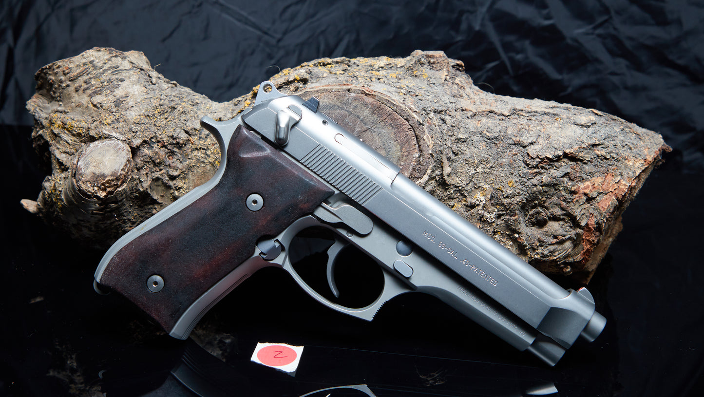 Beretta 92/96 Walnut Wood Grips – Hand-Rubbed Oil Finish