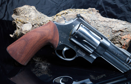 Custom Walnut Pistol Grip for Smith & Wesson X-Frame (460 & 500 Magnum) Rich Walnut | Hand-Rubbed Oil Finish | Precision Fit