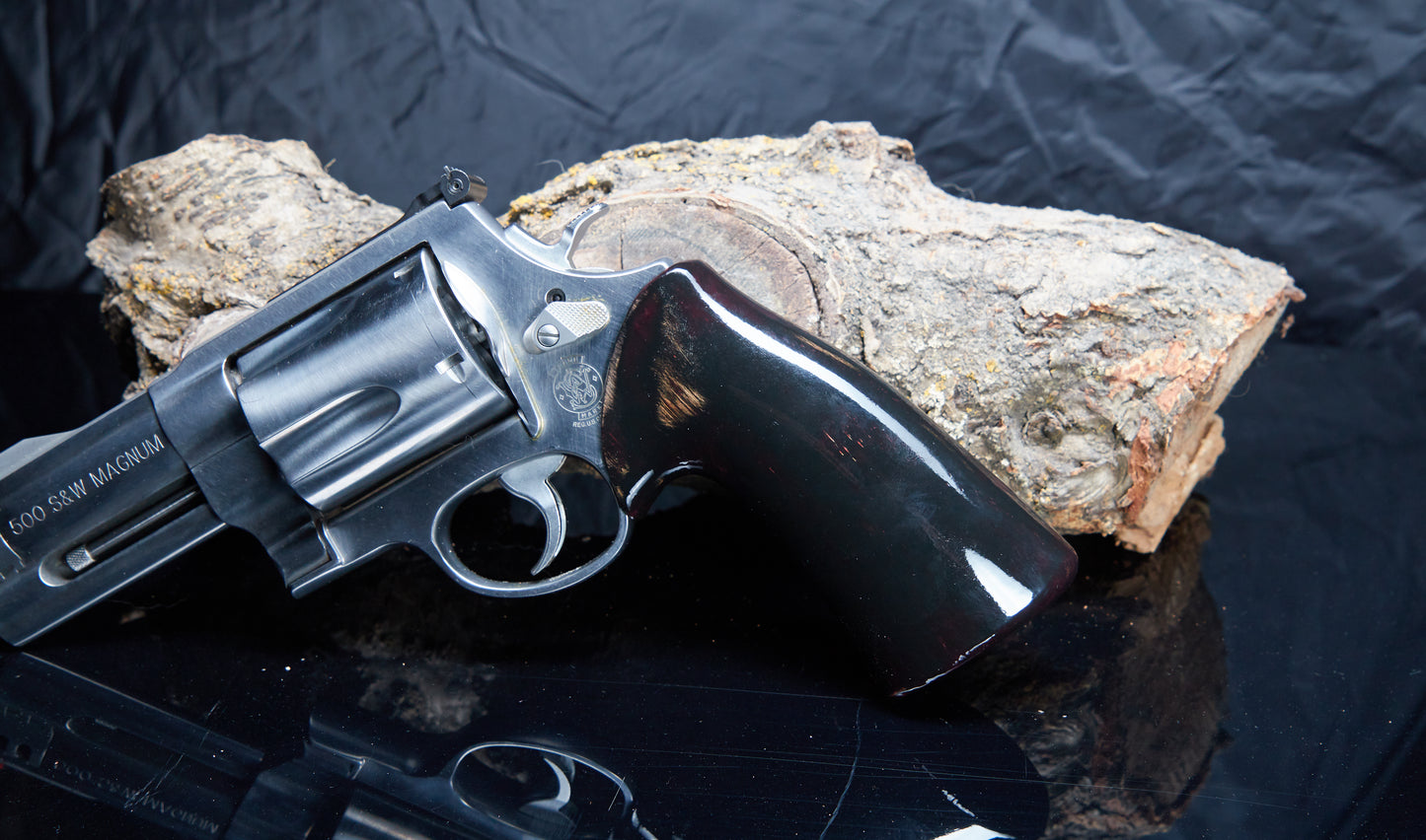 Smith &amp; Wesson X-Frame Grips – Black Painted Oak with Red Grain Highlights (Voodoo-Style Finish)