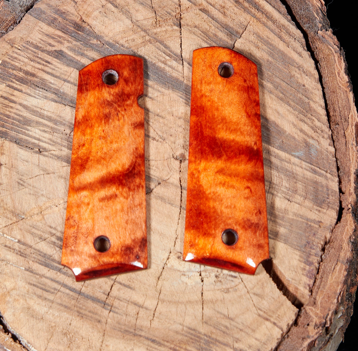 1911 Full-Size Curly Maple Pistol Grips – Black Sand-Off Finish, CNC-Cut & Hand-Finished