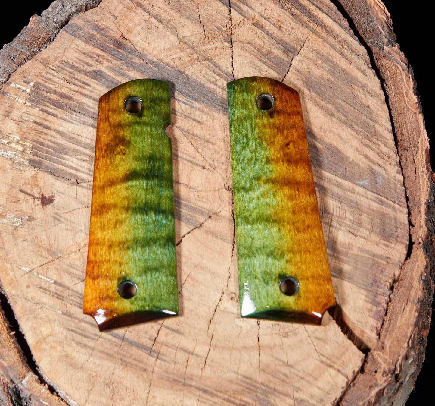 1911 Full-Size Curly Maple Pistol Grips – Black Sand-Off Finish, CNC-Cut & Hand-Finished
