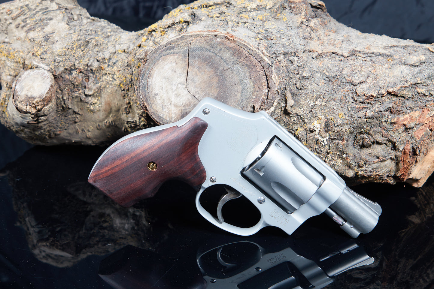 Smith & Wesson J-Frame Open Back Grips – Rosewood with Oil Finish