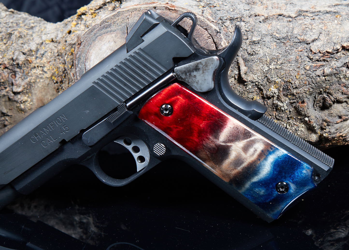 1911 Full-Size Grips – Quilted Maple, Lacquer Finish (Ambidextrous Safety Cut)