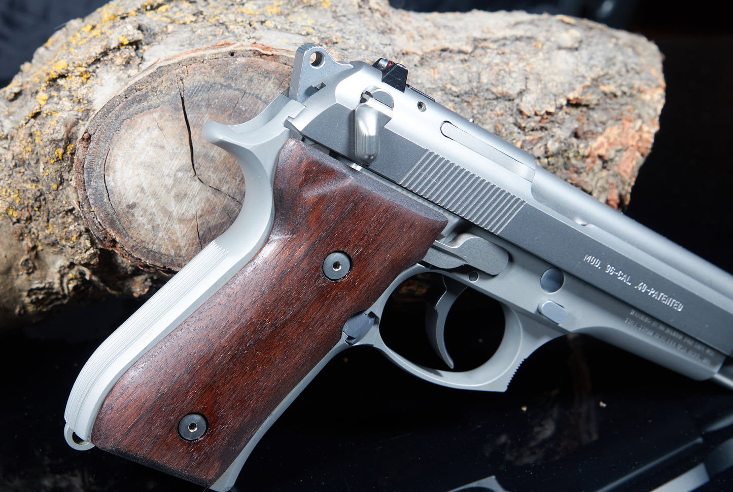 Beretta 92/96 Walnut Wood Grips – Hand-Rubbed Oil Finish