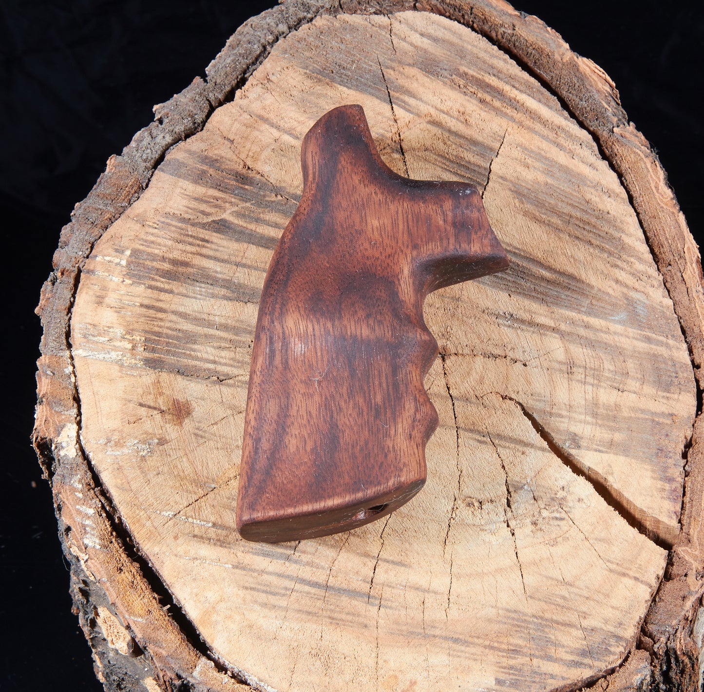 Smith & Wesson X-Frame 460 & 500 Magnum Grips –Walnut With Tung Oilf Finish