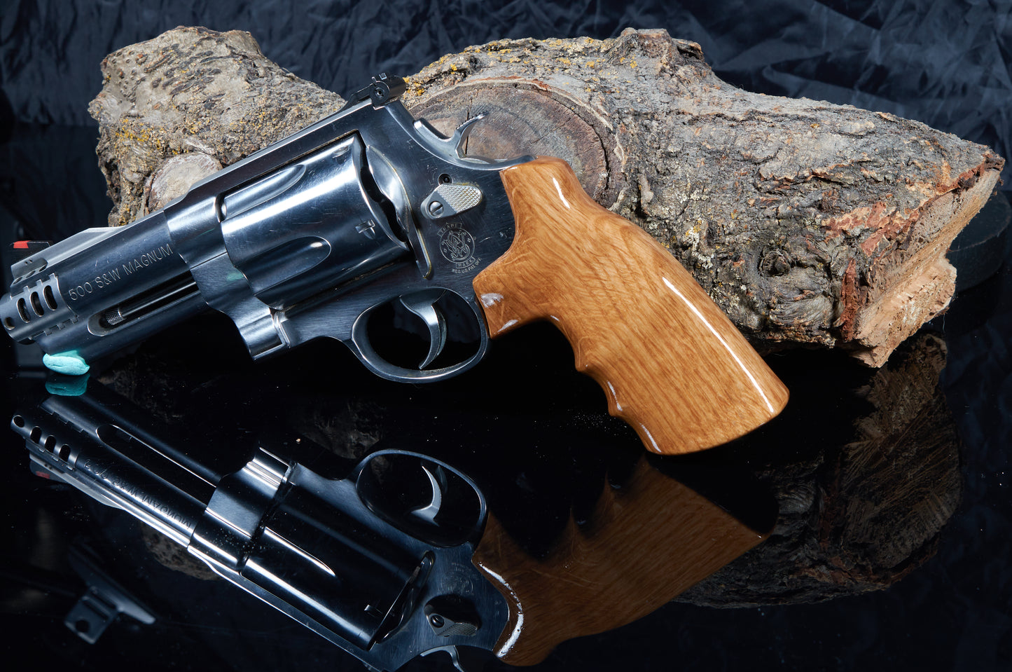 Smith & Wesson X-Frame 460 & 500 Magnum Grips – Quarter-Sawn Oak, Lacquer Finish
