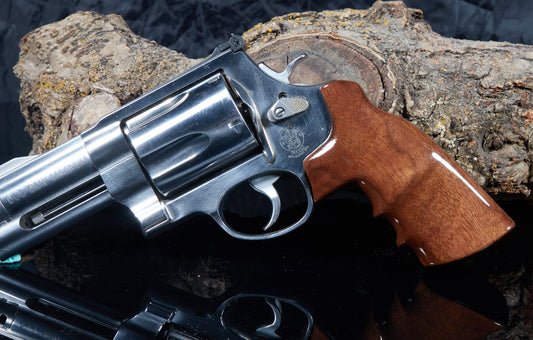 Smith & Wesson X-Frame 460 & 500 Magnum Grips –Walnut With Lacquer Finish