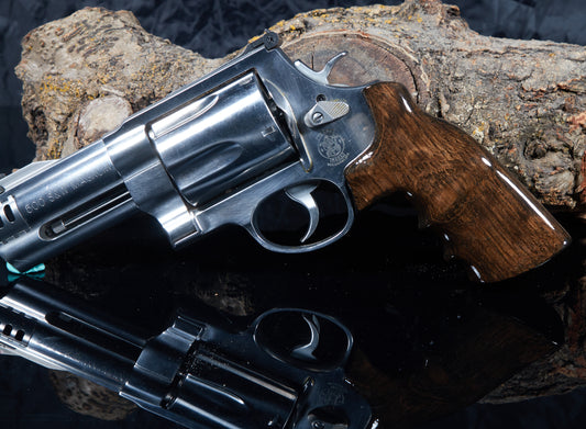 Smith & Wesson X-Frame 460 & 500 Magnum Grips – Quarter-Sawn Oak, Lacquer Finish