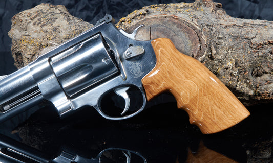 Smith & Wesson X-Frame 460 & 500 Magnum Grips – Quarter-Sawn Oak, Lacquer Finish