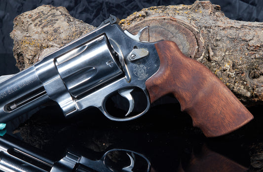Smith & Wesson X-Frame 460 & 500 Magnum Grips –Walnut With Tung Oilf Finish