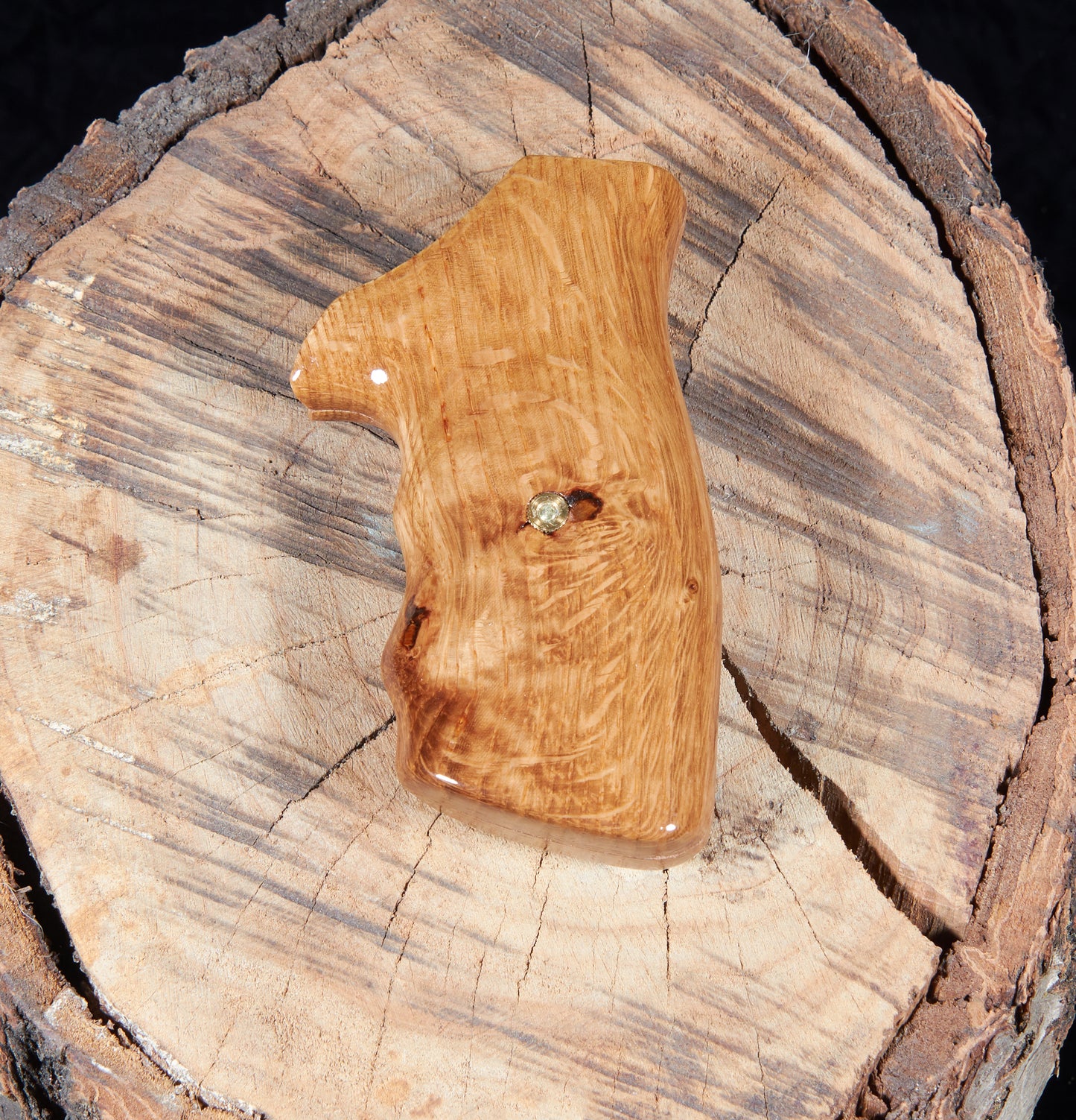 Taurus Medium Frame Revolver Grips – Quarter-Sawn Oak, Lacquer Finish (Square Butt)