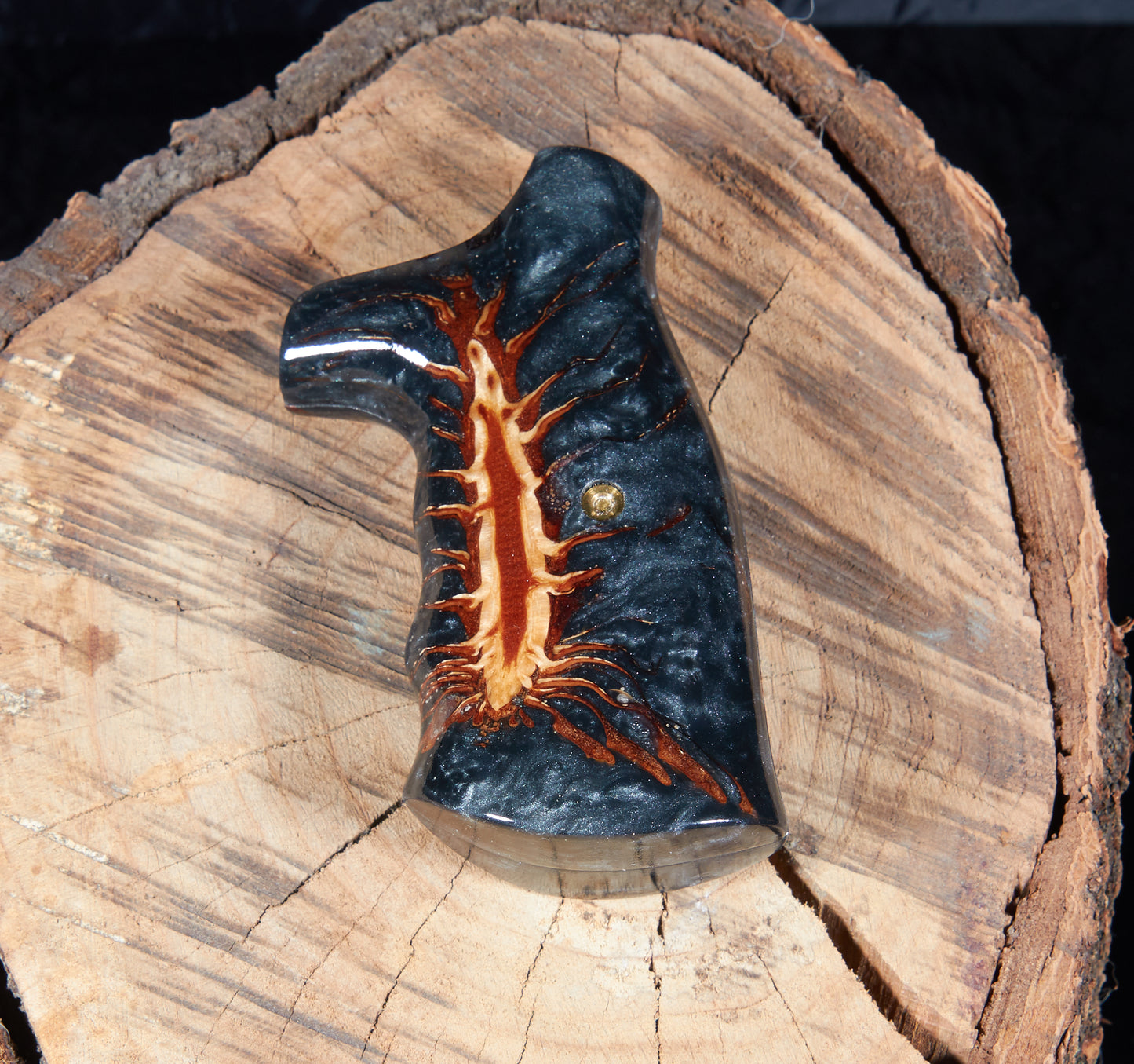 Smith & Wesson N-Frame Round Butt Grips – Pinecone & Epoxy, Lacquer Finish