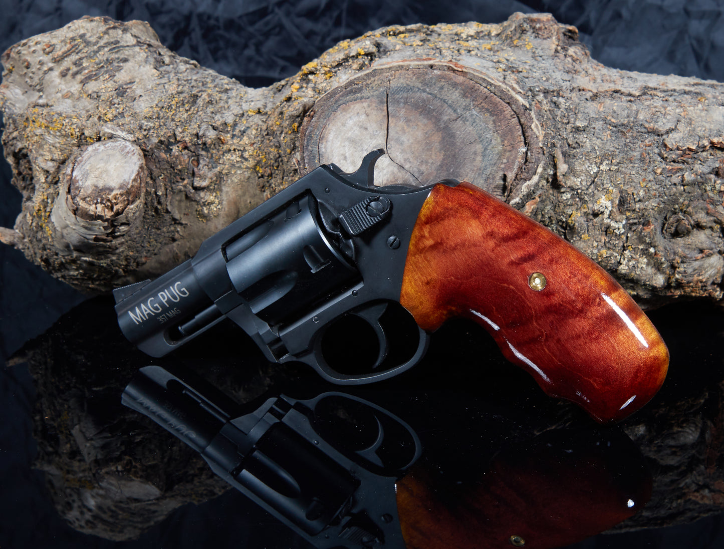 Charter Arms Revolver Grips – Curly Maple (Closed Frame, Extended Length, Lacquer Finish) y)