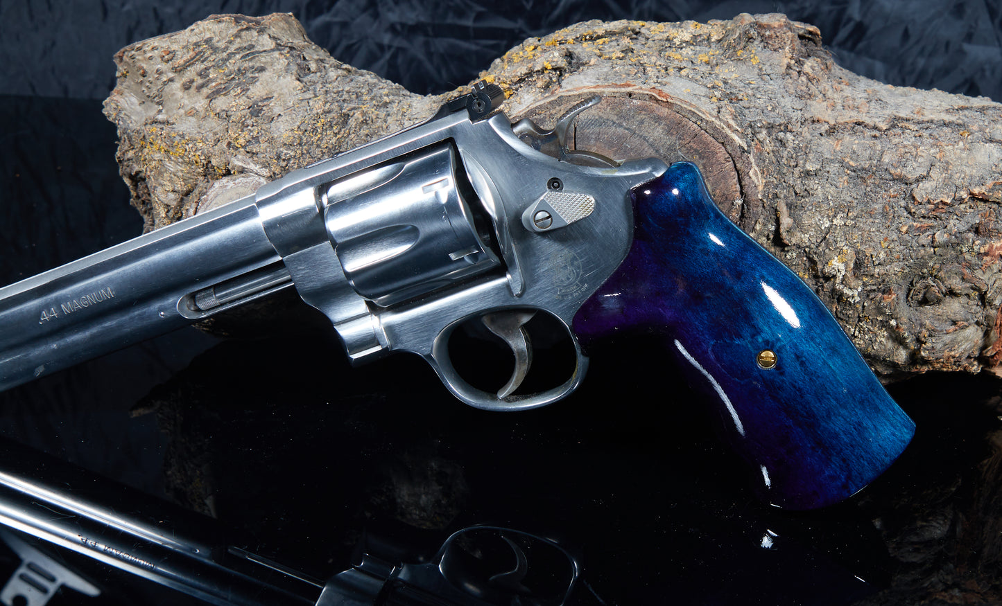 Smith & Wesson N-Frame Round Butt Grips – Maple, Lacquer Finish