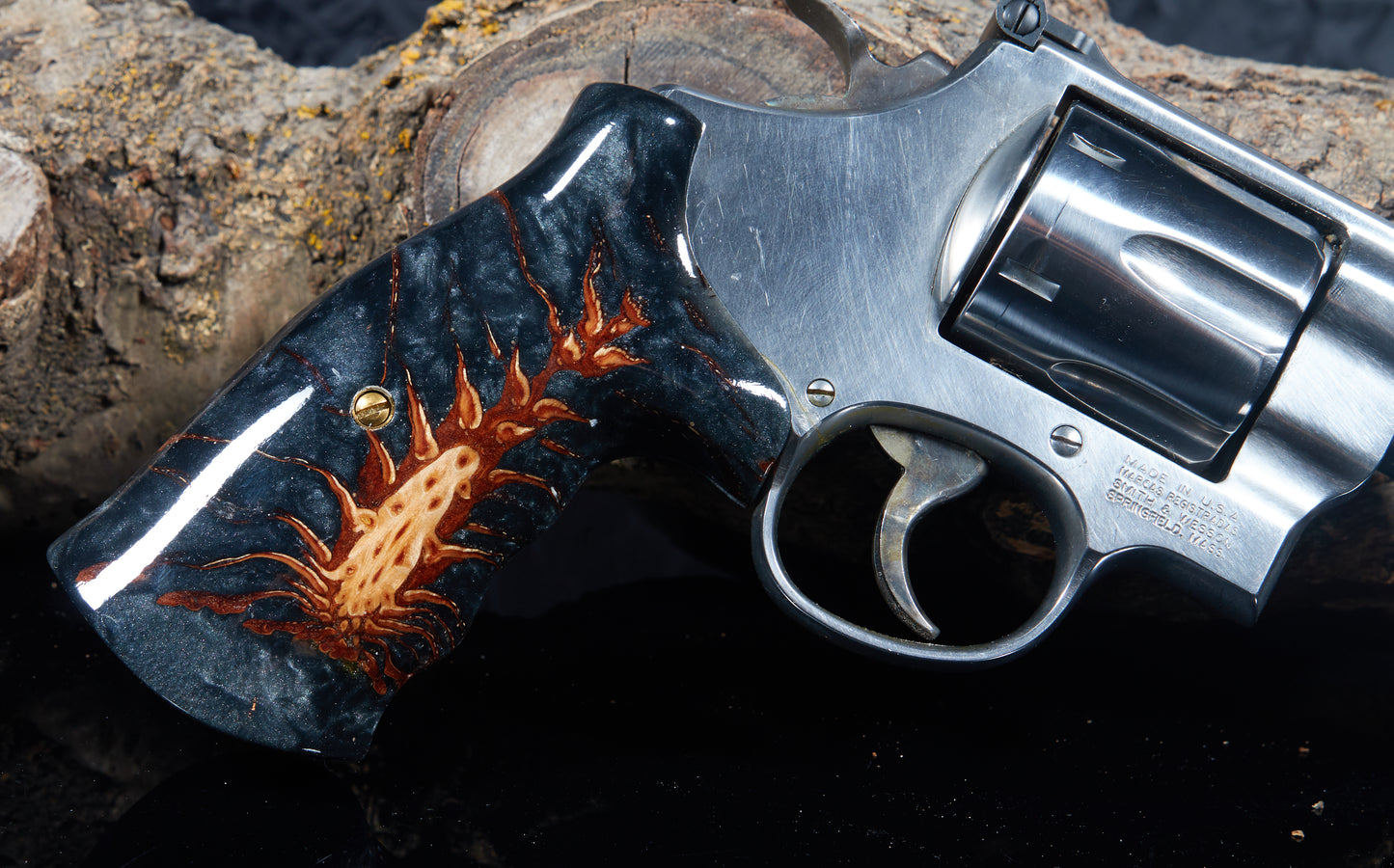 Smith & Wesson N-Frame Round Butt Grips – Pinecone & Epoxy, Lacquer Finish