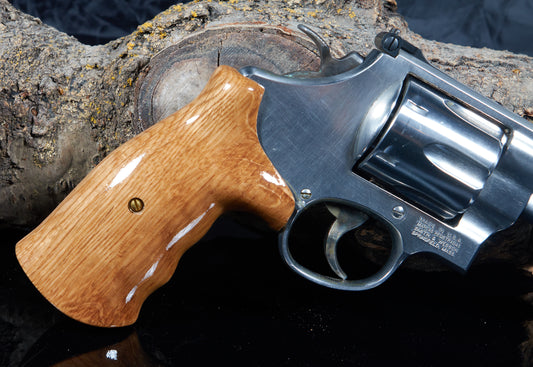 Smith & Wesson N-Frame Round Butt Grips – Quarter-Sawn Oak, Lacquer Finish