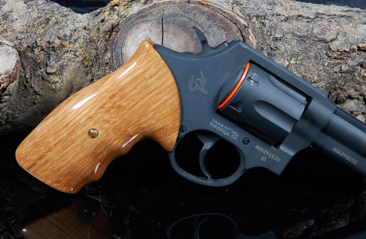 Taurus Medium Frame Revolver Grips – Quarter-Sawn Oak, Lacquer Finish (Square Butt)