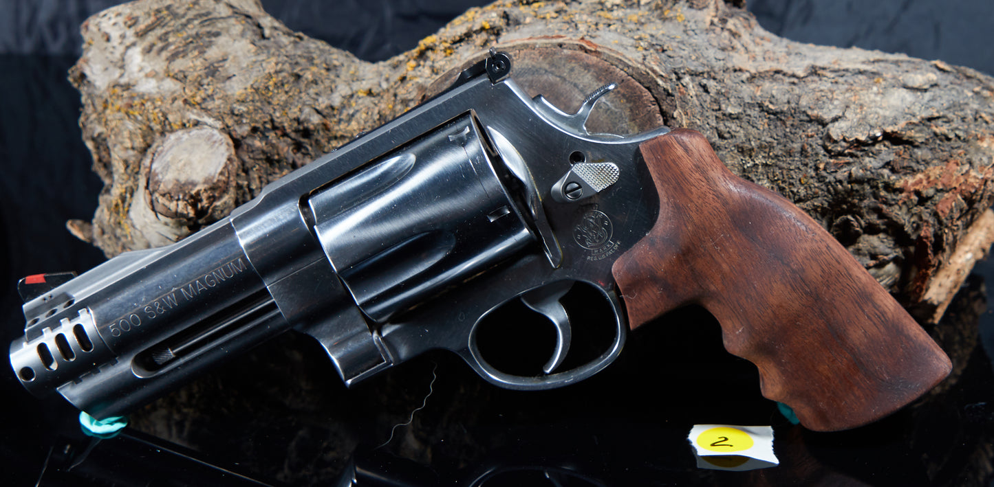 Smith & Wesson X-Frame 460 & 500 Magnum Grips –Walnut With Tung Oilf Finish